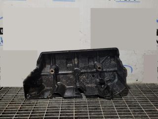 bontott SUZUKI GRAND VITARA Felső Hűtőburkolat