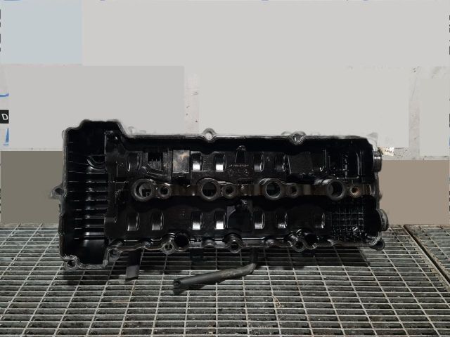 bontott SUZUKI GRAND VITARA Felső Hűtőburkolat