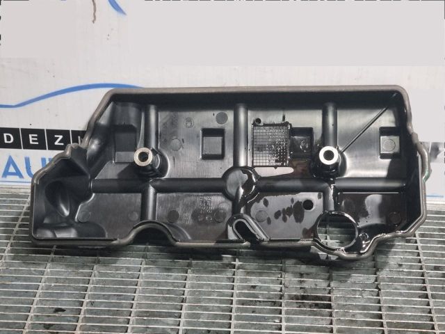 bontott SUZUKI GRAND VITARA Felső Hűtőburkolat