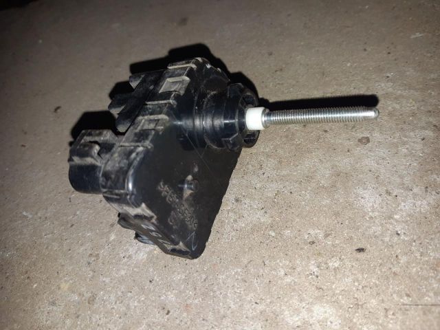 bontott SUZUKI GRAND VITARA Fényszórómagasság Állító Motor (Pozíciófüggetlen)