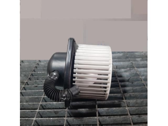 bontott SUZUKI GRAND VITARA Fűtőmotor (Klímás)