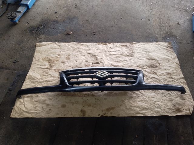 bontott SUZUKI GRAND VITARA Hűtőrács