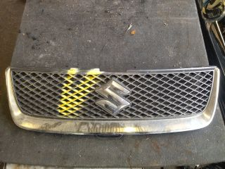 bontott SUZUKI GRAND VITARA Hűtőrács