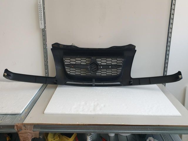 bontott SUZUKI GRAND VITARA Hűtőrács