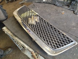 bontott SUZUKI GRAND VITARA Hűtőrács