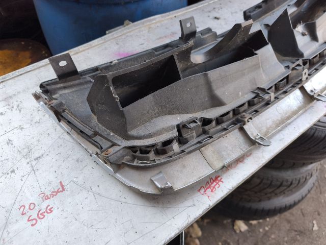 bontott SUZUKI GRAND VITARA Hűtőrács