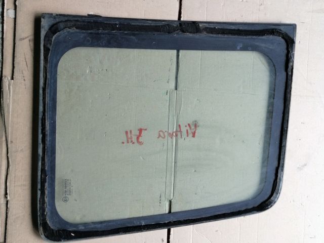 bontott SUZUKI GRAND VITARA Jobb C Oszlop Oldalablak Üveg