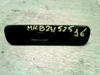 bontott SUZUKI GRAND VITARA Jobb első Ablakemelő Kapcsoló