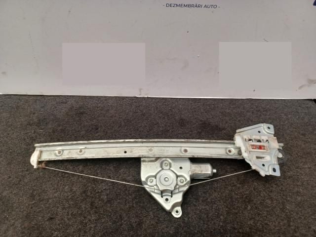 bontott SUZUKI GRAND VITARA Jobb első Ablakemelő Szerkezet (Elektromos)