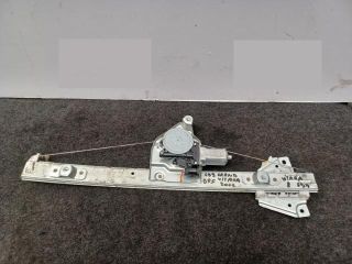 bontott SUZUKI GRAND VITARA Jobb első Ablakemelő Szerkezet (Elektromos)