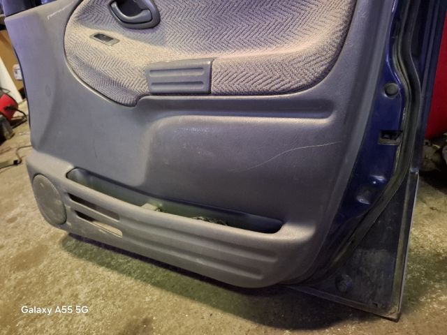 bontott SUZUKI GRAND VITARA Jobb első Ajtó (Részeivel)