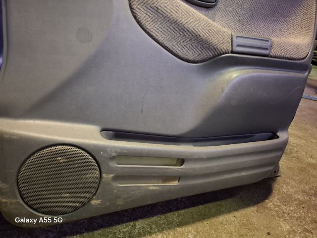 bontott SUZUKI GRAND VITARA Jobb első Ajtó (Részeivel)