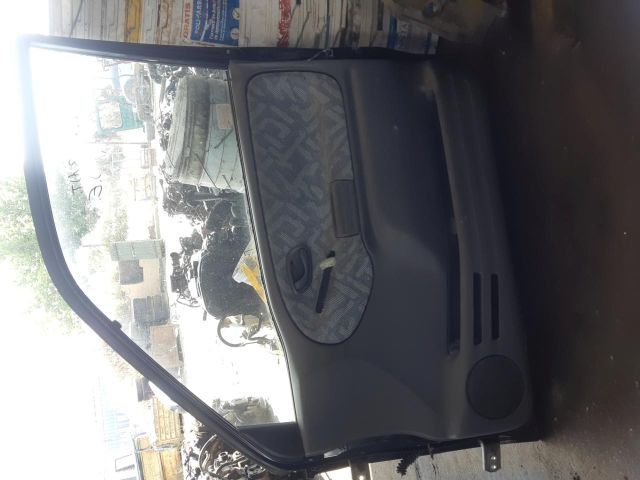 bontott SUZUKI GRAND VITARA Jobb első Ajtó (Üres lemez)