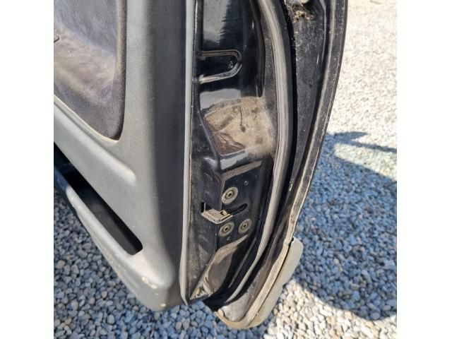 bontott SUZUKI GRAND VITARA Jobb első Ajtó (Üres lemez)