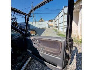 bontott SUZUKI GRAND VITARA Jobb első Ajtó (Üres lemez)