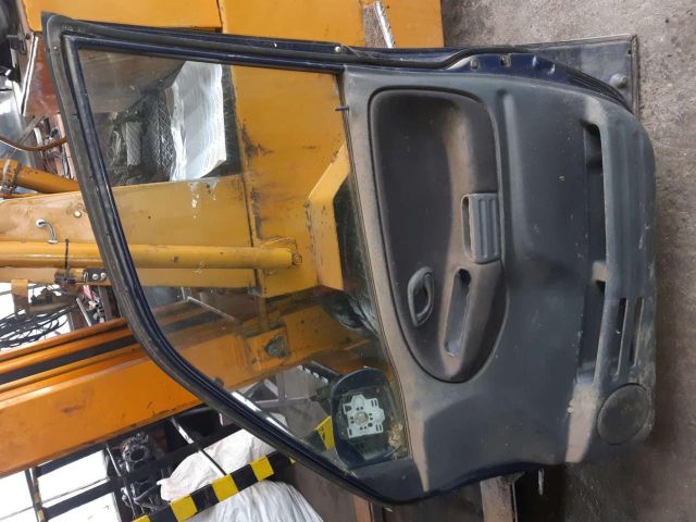 bontott SUZUKI GRAND VITARA Jobb első Ajtó (Üres lemez)