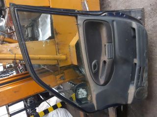 bontott SUZUKI GRAND VITARA Jobb első Ajtó (Üres lemez)