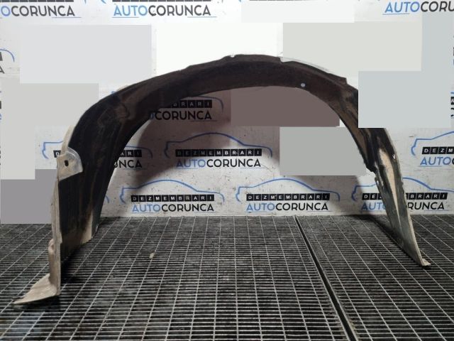 bontott SUZUKI GRAND VITARA Jobb első Dobbetét (Kerékjárati, Műanyag)