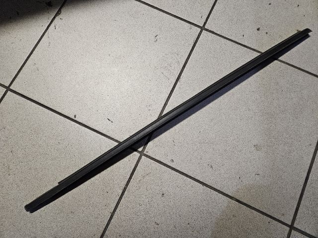 bontott SUZUKI GRAND VITARA Jobb első Vízlehúzó Gumicsík