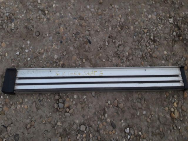 bontott SUZUKI GRAND VITARA Jobb Fellépő