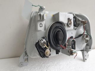 bontott SUZUKI GRAND VITARA Jobb Fényszóró