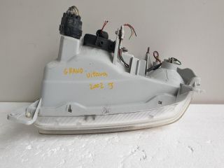 bontott SUZUKI GRAND VITARA Jobb Fényszóró