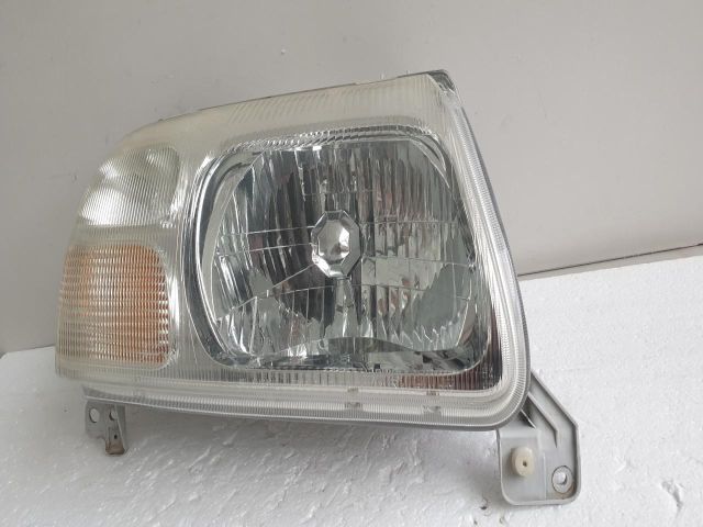 bontott SUZUKI GRAND VITARA Jobb Fényszóró