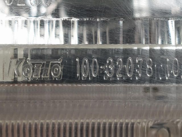 bontott SUZUKI GRAND VITARA Jobb Fényszóró