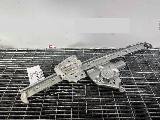 bontott SUZUKI GRAND VITARA Jobb hátsó Ablakemelő Szerkezet (Elektromos)