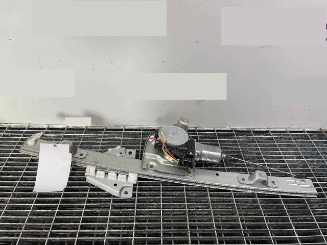 bontott SUZUKI GRAND VITARA Jobb hátsó Ablakemelő Szerkezet (Elektromos)