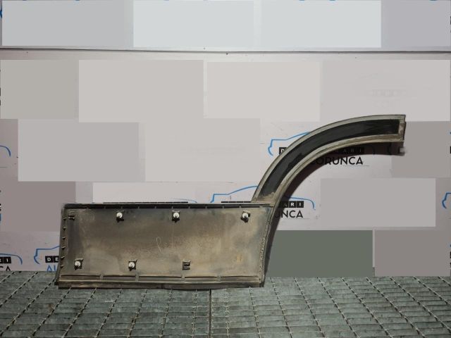 bontott SUZUKI GRAND VITARA Jobb hátsó Ajtó Díszléc