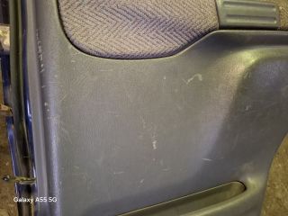 bontott SUZUKI GRAND VITARA Jobb hátsó Ajtó (Részeivel)