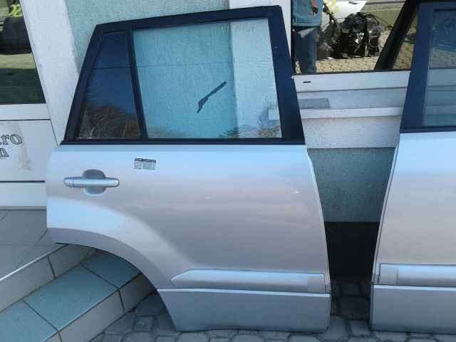 bontott SUZUKI GRAND VITARA Jobb hátsó Fixüveg (Ajtóban)