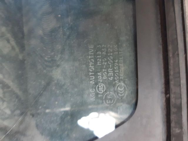 bontott SUZUKI GRAND VITARA Jobb hátsó Fixüveg (Ajtóban)