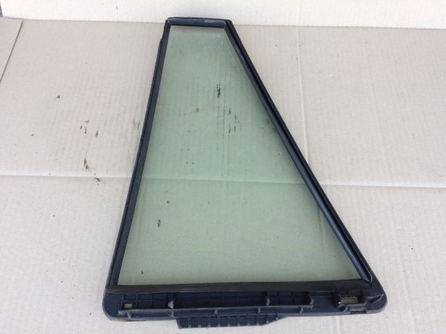 bontott SUZUKI GRAND VITARA Jobb hátsó Fixüveg (Ajtóban)