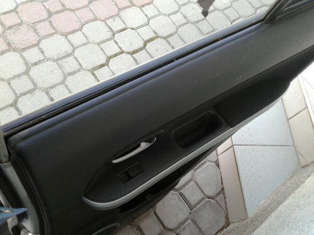 bontott SUZUKI GRAND VITARA Jobb hátsó Fixüveg (Ajtóban)