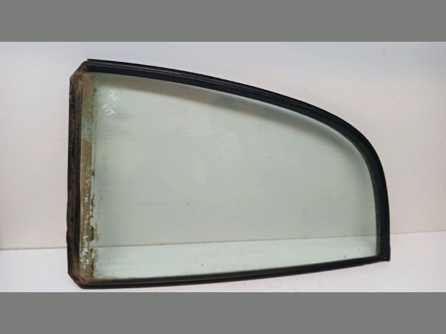 bontott SUZUKI GRAND VITARA Jobb hátsó Fixüveg (Ajtóban)