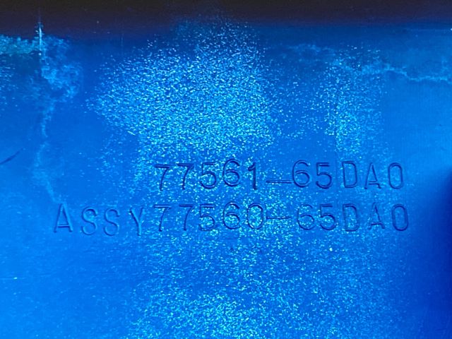 bontott SUZUKI GRAND VITARA Jobb hátsó Küszöb Díszléc