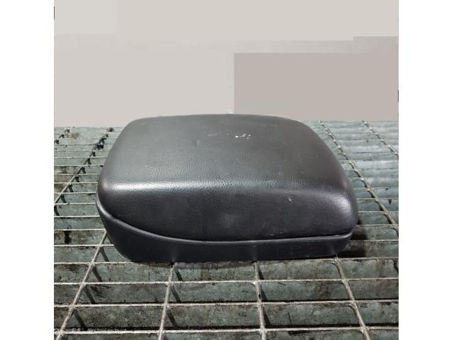 bontott SUZUKI GRAND VITARA Könyöklő