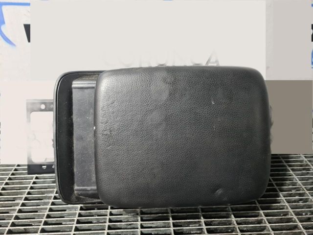 bontott SUZUKI GRAND VITARA Könyöklő