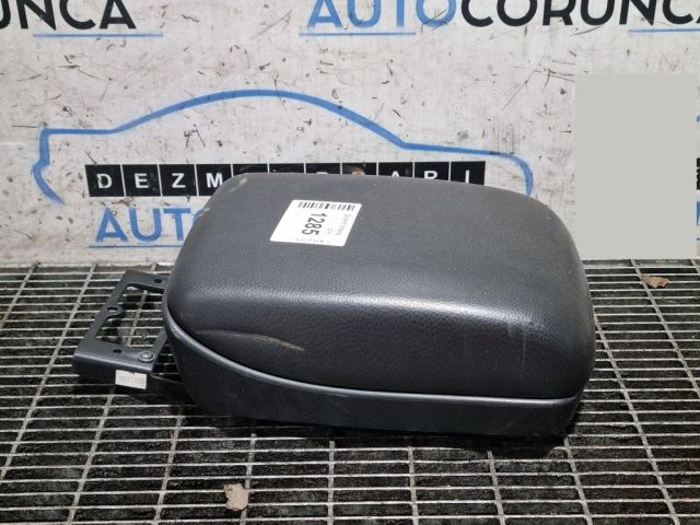 bontott SUZUKI GRAND VITARA Könyöklő