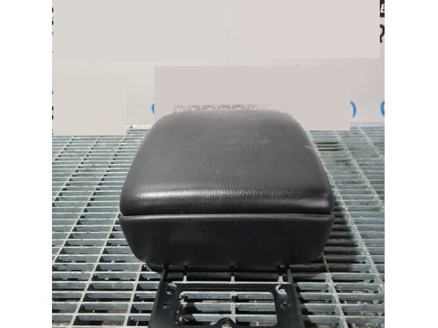 bontott SUZUKI GRAND VITARA Könyöklő