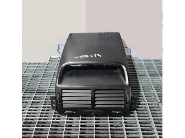 bontott SUZUKI GRAND VITARA Középső Szellőző