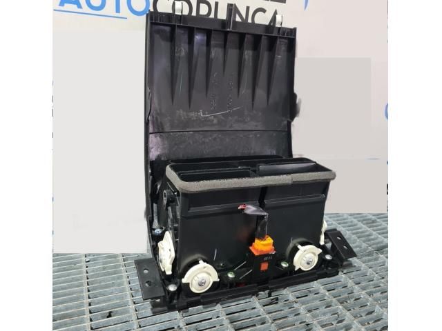 bontott SUZUKI GRAND VITARA Középső Szellőző