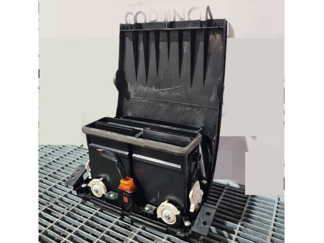 bontott SUZUKI GRAND VITARA Középső Szellőző