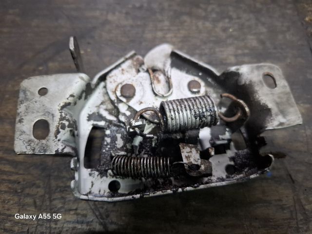 bontott SUZUKI GRAND VITARA Motorháztető Zárszerkezet