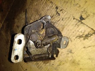 bontott SUZUKI GRAND VITARA Motorháztető Zárszerkezet