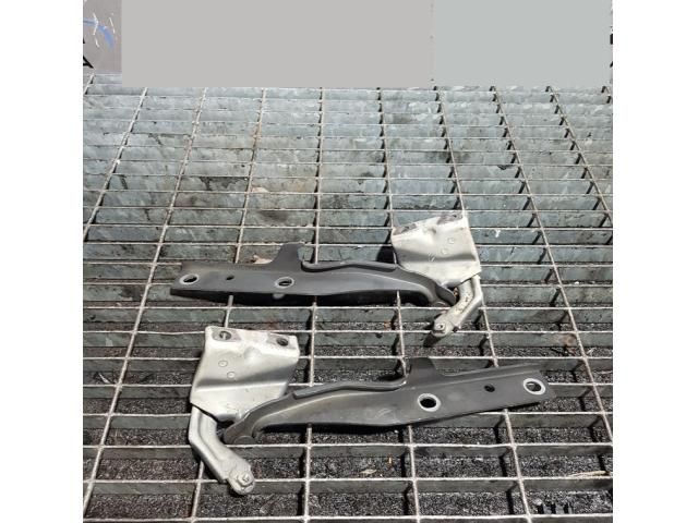 bontott SUZUKI GRAND VITARA Motorháztető Zsanér Pár