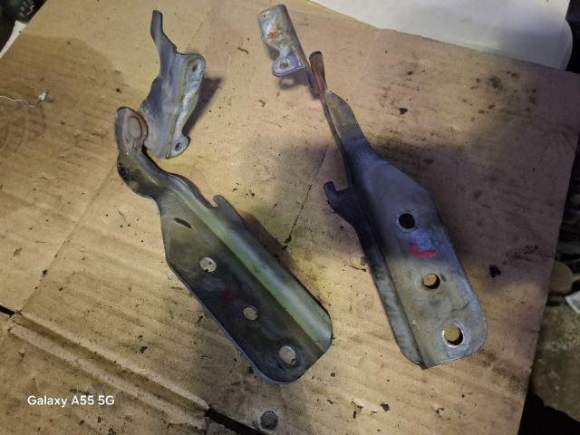 bontott SUZUKI GRAND VITARA Motorháztető Zsanér Pár