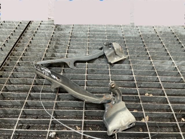 bontott SUZUKI GRAND VITARA Motorháztető Zsanér Pár